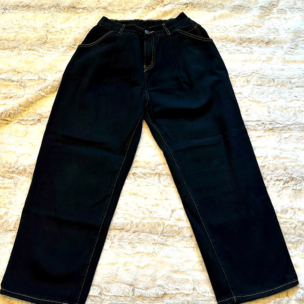 Wide leg baggy jean